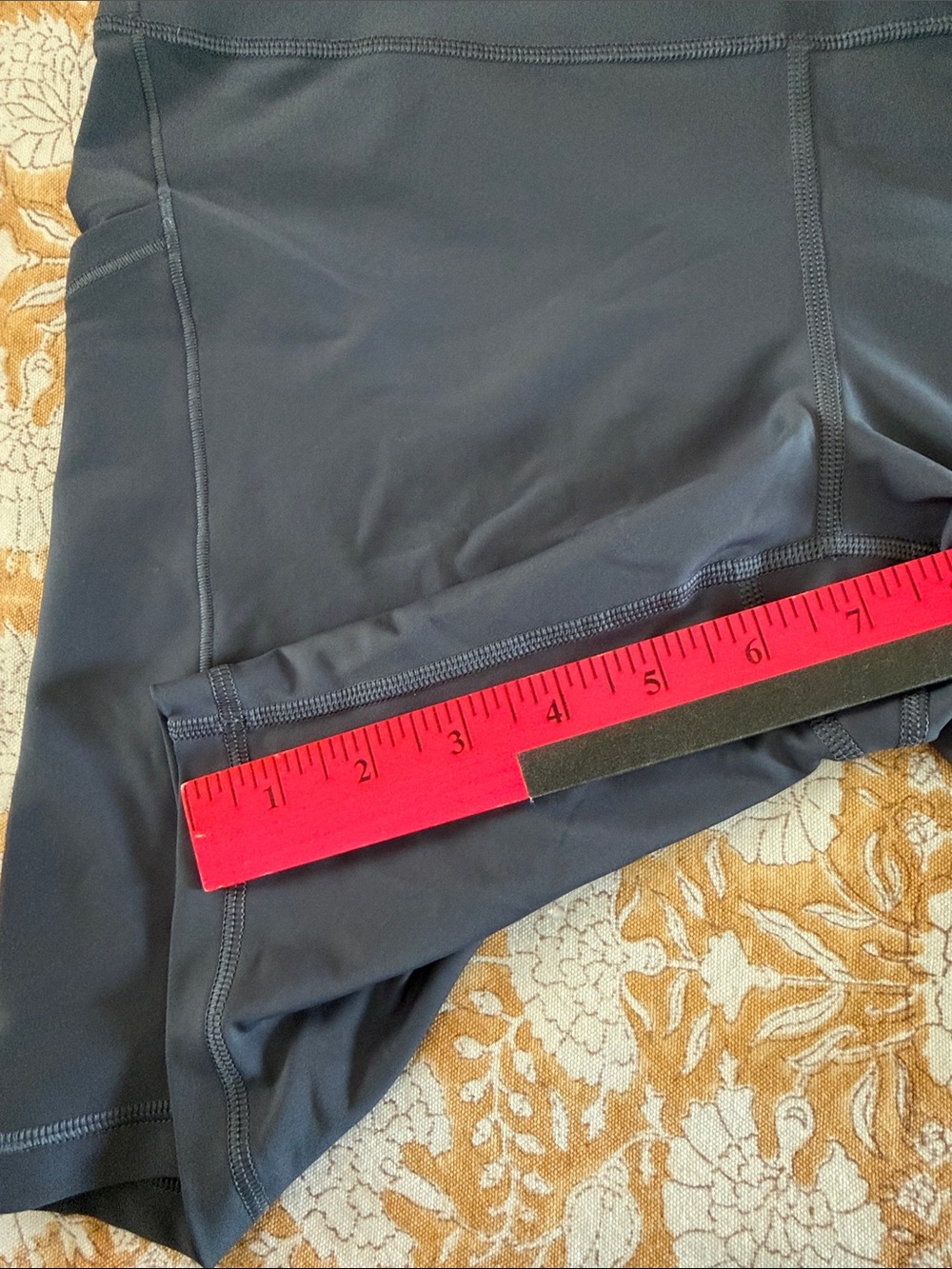 Athleta large 7” Charcoal Gray slip Bike Shorts stash pockets worn once - Picture 3 of 5